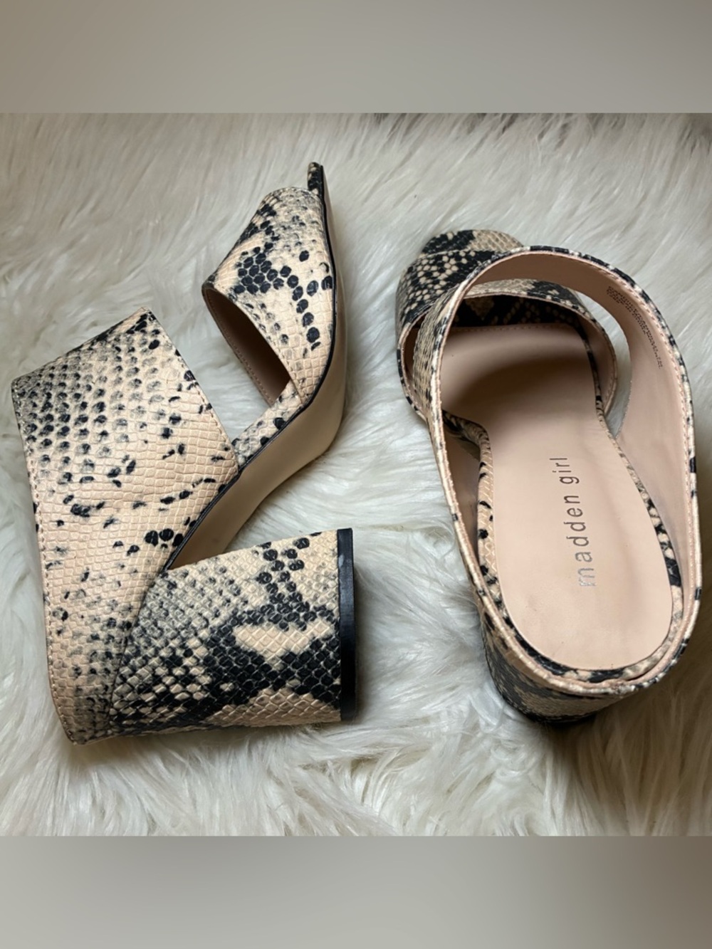 Madden Girl Beige & Black Snake-Print Chunky Heel Mules